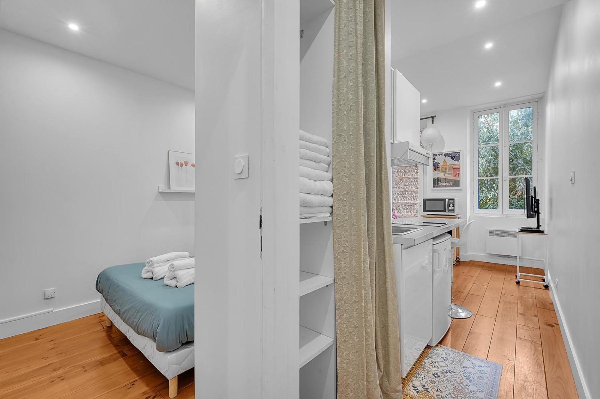 Le Cosy - T2 Hypercentre Au Calme Avec Parking Apartment Toulouse Luaran gambar